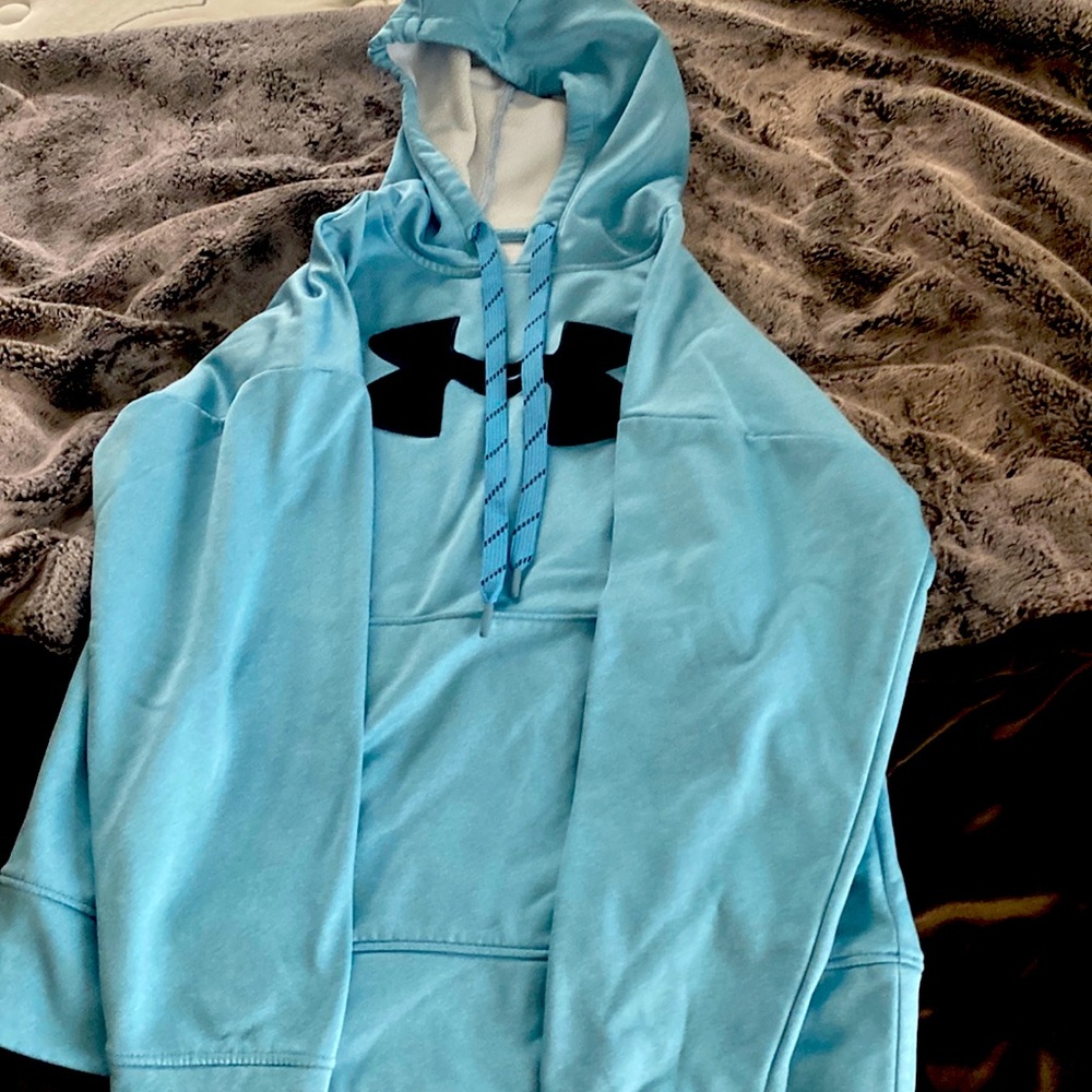 Under Armor Sweatshirt